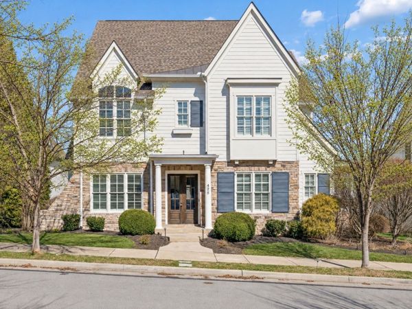 425 Glen West Dr, Nashville, TN 37215