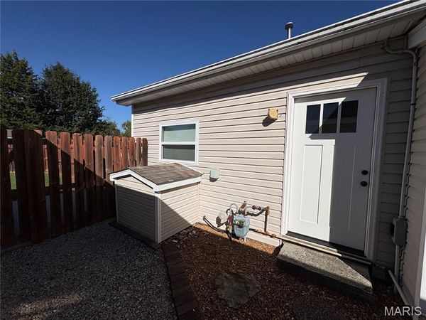 203 W Kell Street , Worden, IL 62097