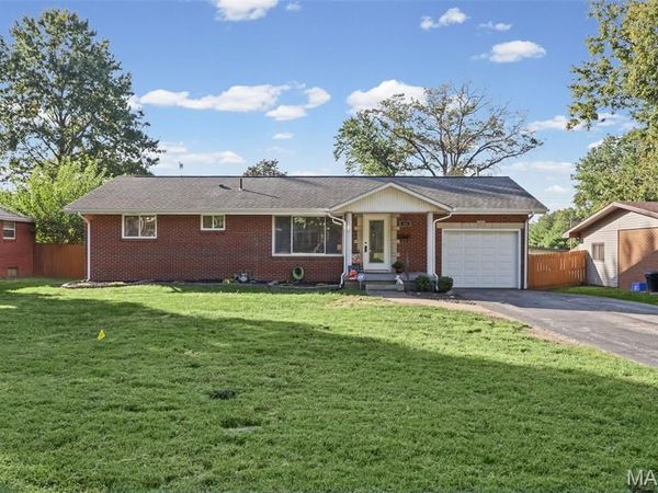 806 Willoway Avenue , East Alton, IL 62024