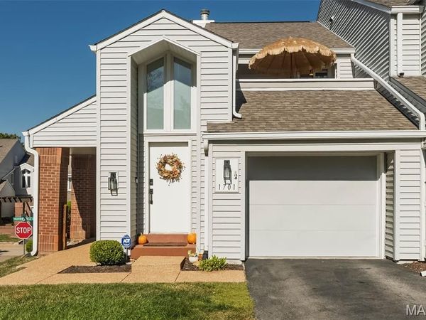 1701 Highview Circle Court, Ballwin, MO 63021
