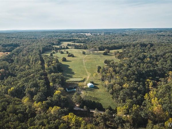 000 Long Spring Road , Steelville, MO 65565