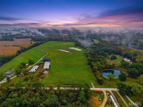 564 Cave Farm Road , Troy, MO 63379