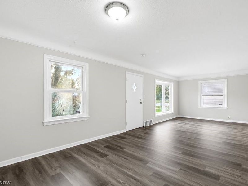 742 Northfield Road, Bedford, OH 44146 Photo 12