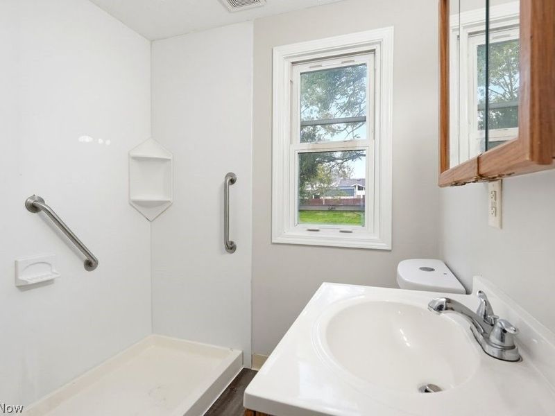 742 Northfield Road, Bedford, OH 44146 Photo 7