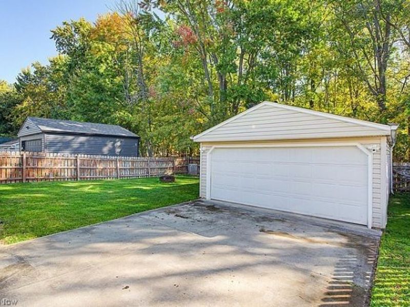 6187 Rosebelle Avenue, North Ridgeville, OH 44039 Photo 5