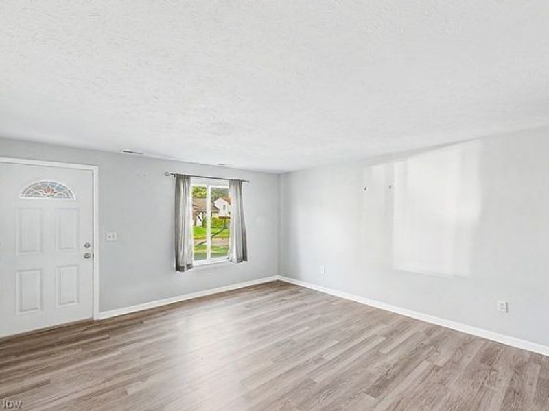 6187 Rosebelle Avenue, North Ridgeville, OH 44039 Photo 8