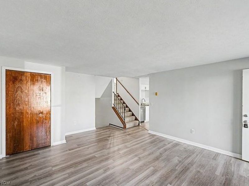 6187 Rosebelle Avenue, North Ridgeville, OH 44039 Photo 9