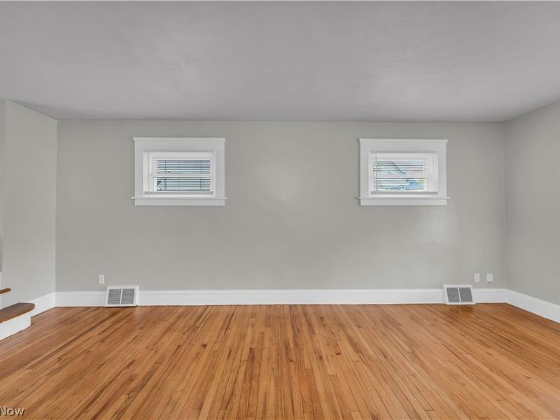 20014 Mountville Drive , Maple Heights, OH 44137 Photo 8