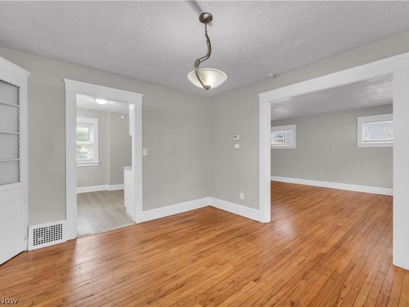 20014 Mountville Drive , Maple Heights, OH 44137 Photo 9