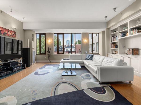 1313 Washington St, Unit 330, Boston, MA 02118