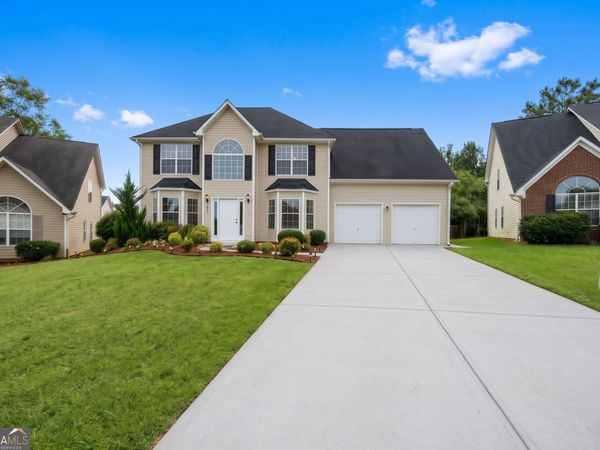 412 Lake Front Court, Stockbridge, GA 30281