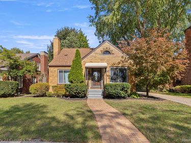 1167 Beechmont Street, Dearborn, Mi 48124