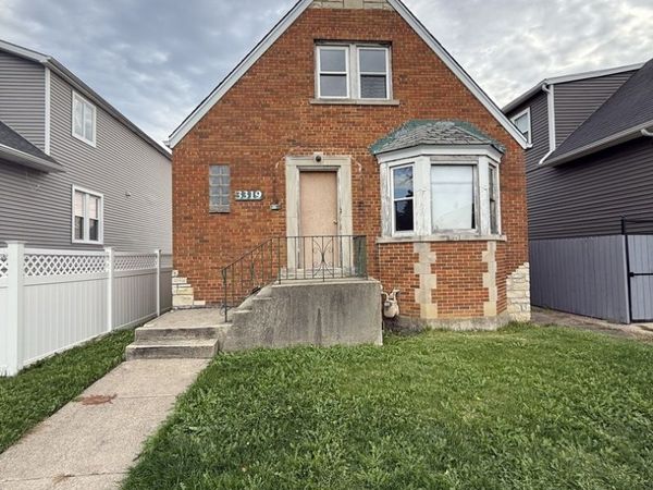 3319 N Natchez Avenue, Chicago, IL 60634