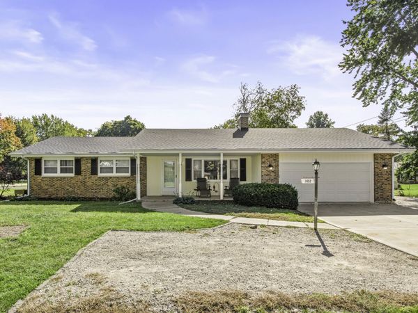 302 Pleasure Drive , Yorkville, IL 60560