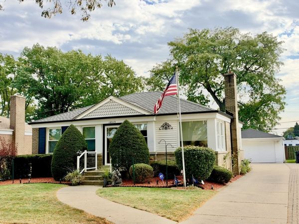 10513 Dorchester Street , Westchester, IL 60154