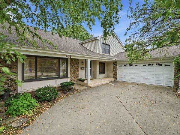 902 N ROHLWING Road , Palatine, IL 60074