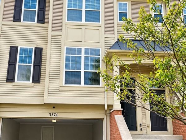 3374 Bradbury Circle , Aurora, IL 60504