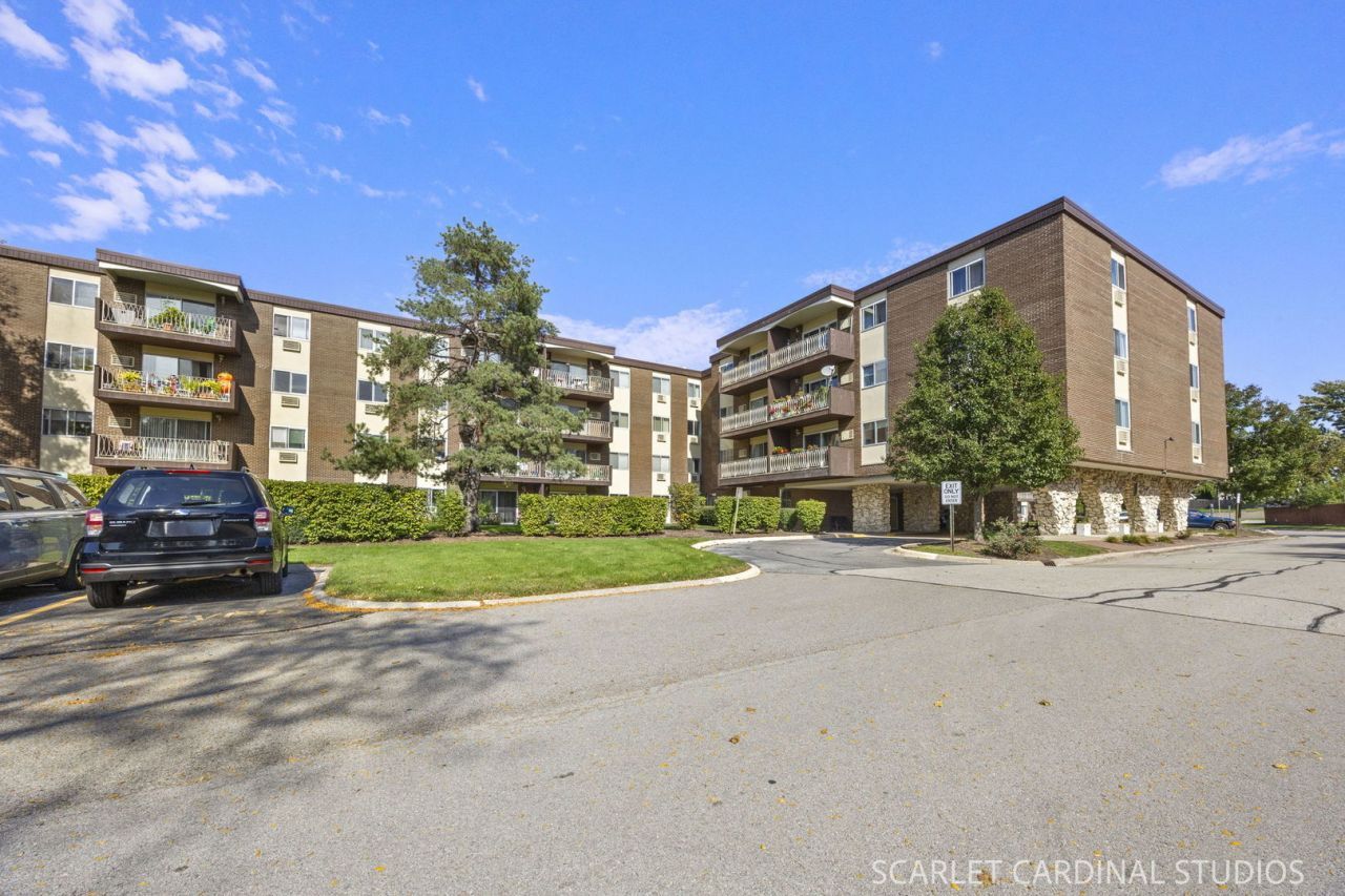 1321 S Finley Road, Unit 308, Lombard, IL 60148 Main Photo