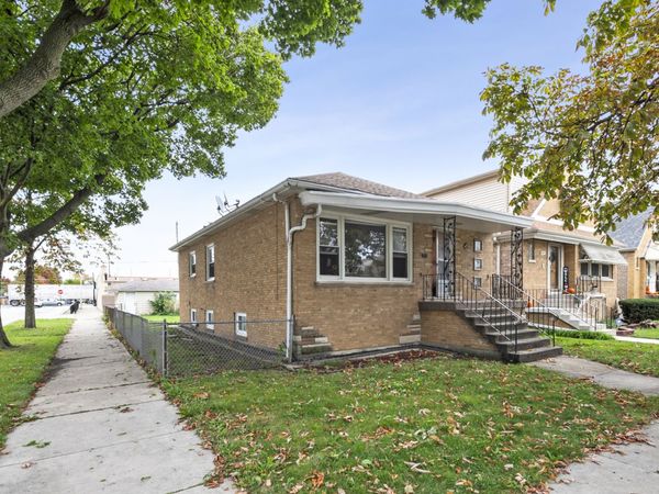 4601 S Komensky Avenue, Chicago, IL 60632