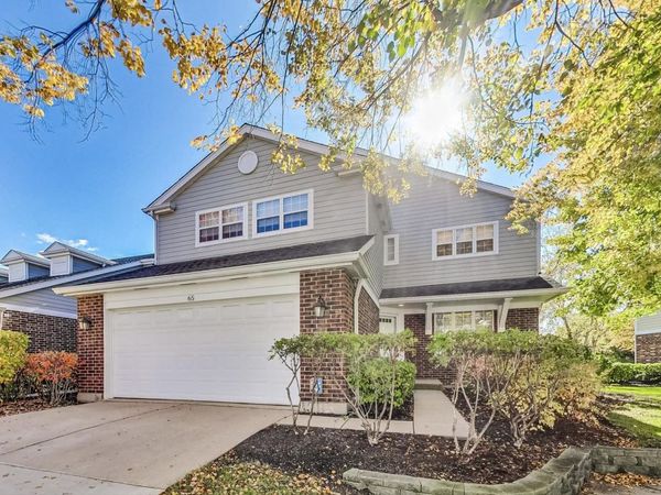 65 Caribou Xing , Northbrook, IL 60062