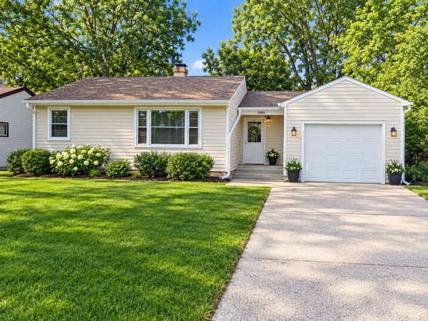 5609 Bunny Avenue , McHenry, IL 60051