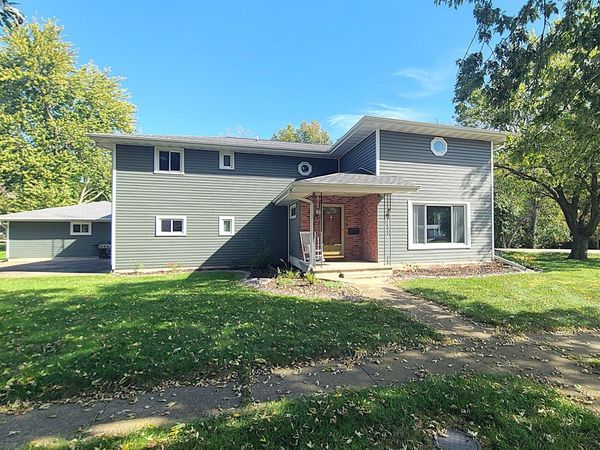 327 S Jefferson Avenue , Amboy, IL 61310