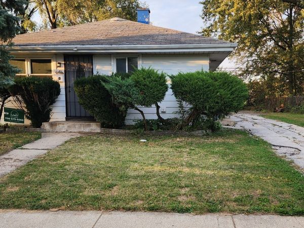 43 W 141st Street , Dixmoor, IL 60426