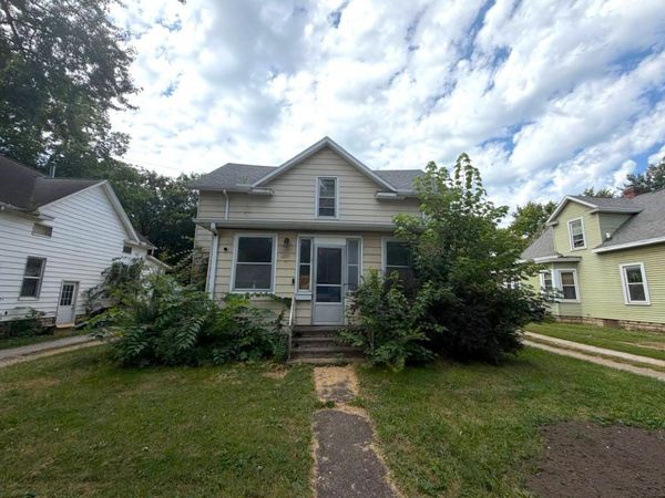 1209 N Mill Street , Pontiac, IL 61764