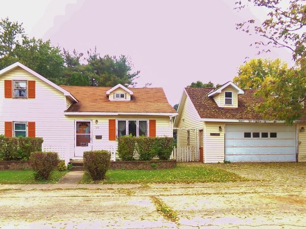 122 S Commercial Avenue, Amboy, IL 61310
