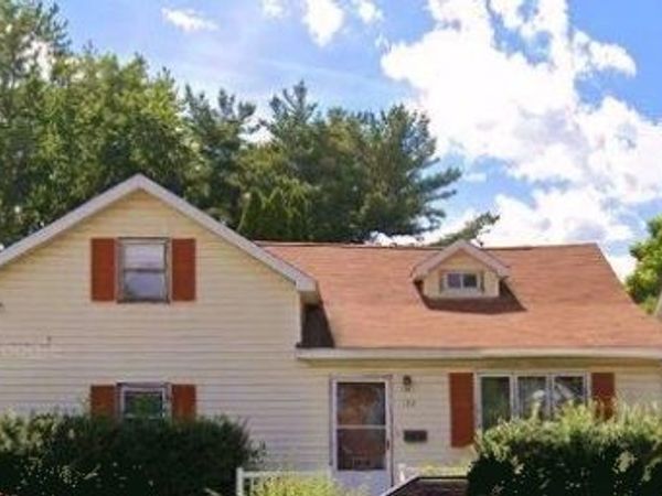 122 S Commercial Avenue , Amboy, IL 61310