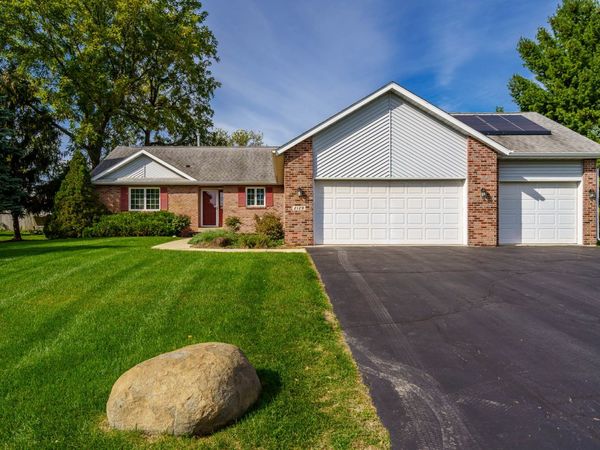 2129 IVANELLE Road , Rockford, IL 61108