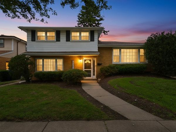 10324 S Kolmar Avenue , Oak Lawn, IL 60453