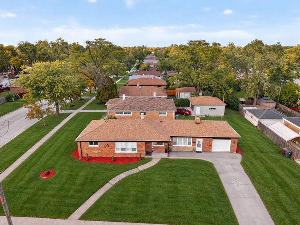 2752 Tennyson Place , Hazel Crest, IL 60429