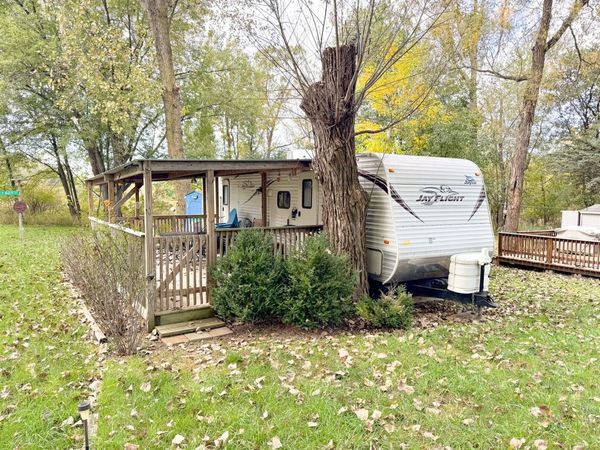 25/34 Woodhaven , Sublette, IL 61367