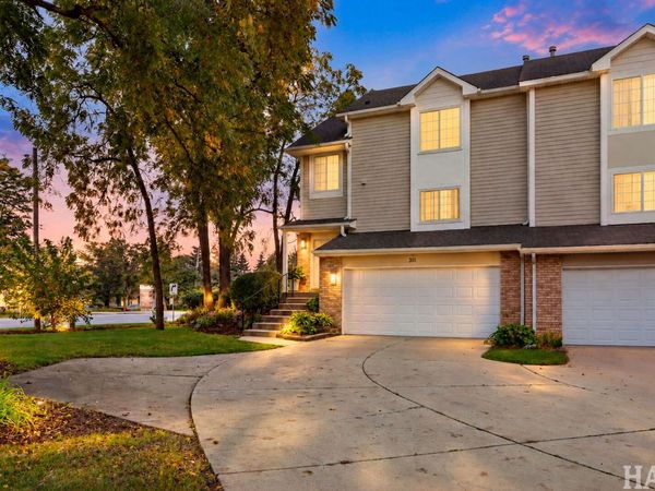 301 Stevens Court , Grayslake, IL 60030