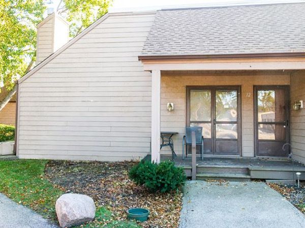 3369 Beacon Street, Unit 10, North Chicago, IL 60064