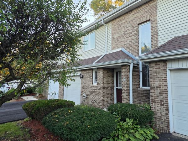 10956 S 76th Avenue , Palos Hills, IL 60465