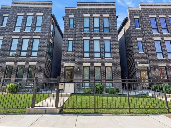 4904 S Saint Lawrence Avenue , Unit 2, Chicago, IL 60615
