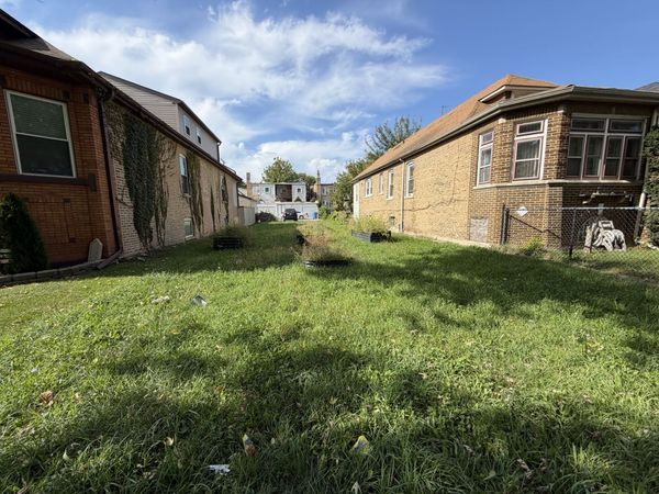 9036 S Racine Avenue , Chicago, IL 60620