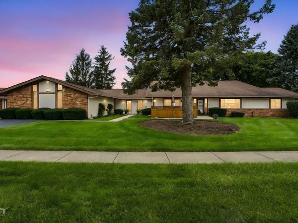 4905 W Oakwood Drive , Unit D, McHenry, IL 60050