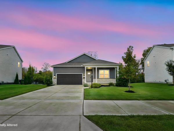 261 Crestview Court , Pickerington, OH 43147