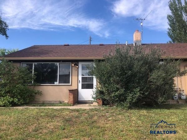118 E SIGNAL DR, Rapid City, SD 57701