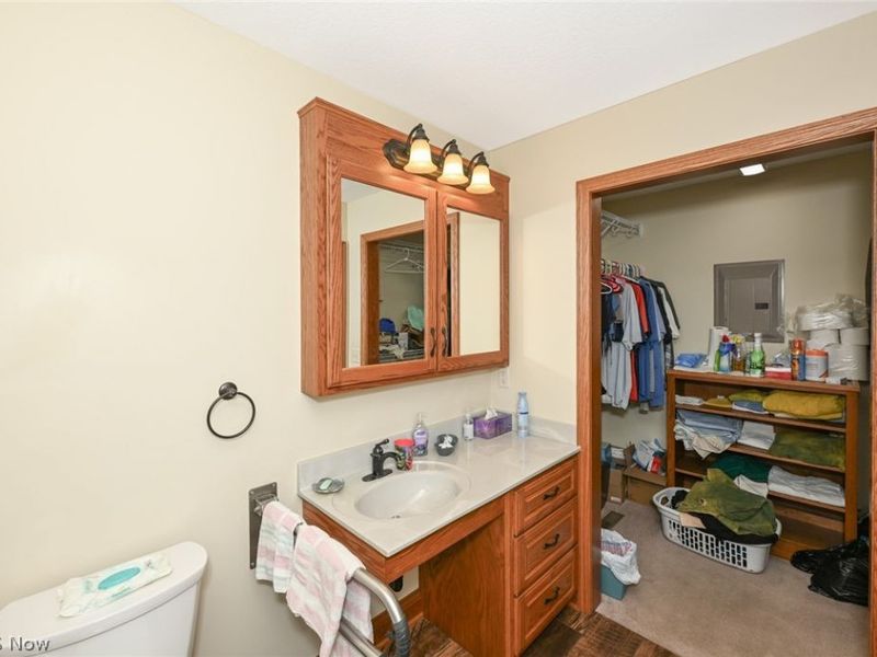 2037 54th Street NE, Canton, OH 44705 Photo 20