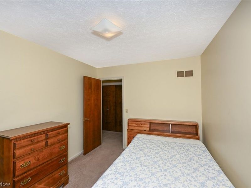 2037 54th Street NE, Canton, OH 44705 Photo 30