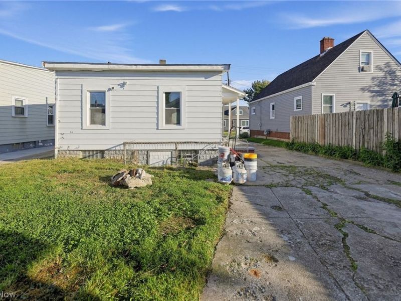 13119 Bennington Avenue, Cleveland, OH 44135 Photo 3