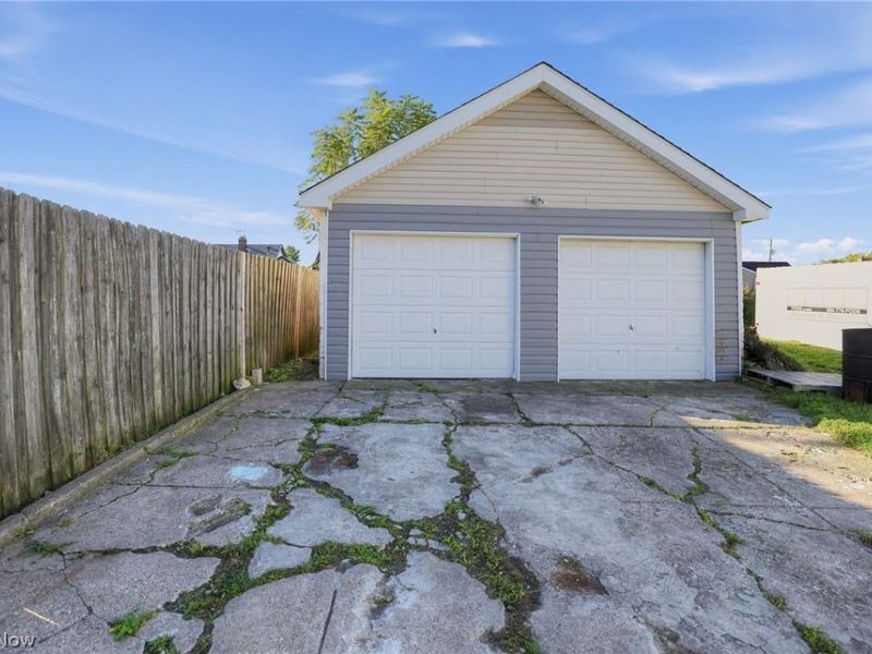 13119 Bennington Avenue, Cleveland, OH 44135 Photo 8