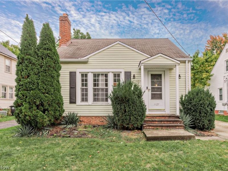 1127 Gordon Road, Lyndhurst, OH 44124 Photo 1