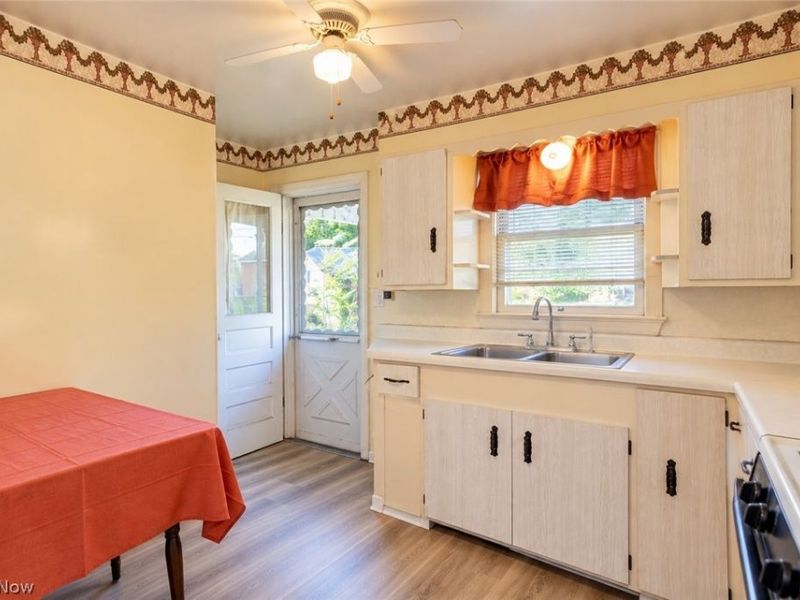 1407 19th Street NW, Canton, OH 44709 Photo 6