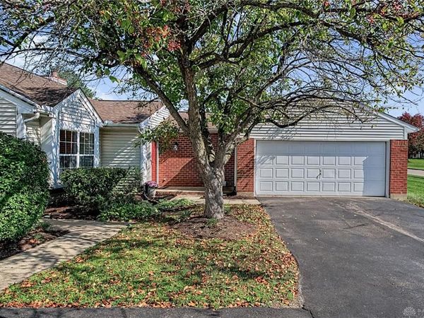 1487 Eagle Highlands Drive, Fairborn, OH 45324