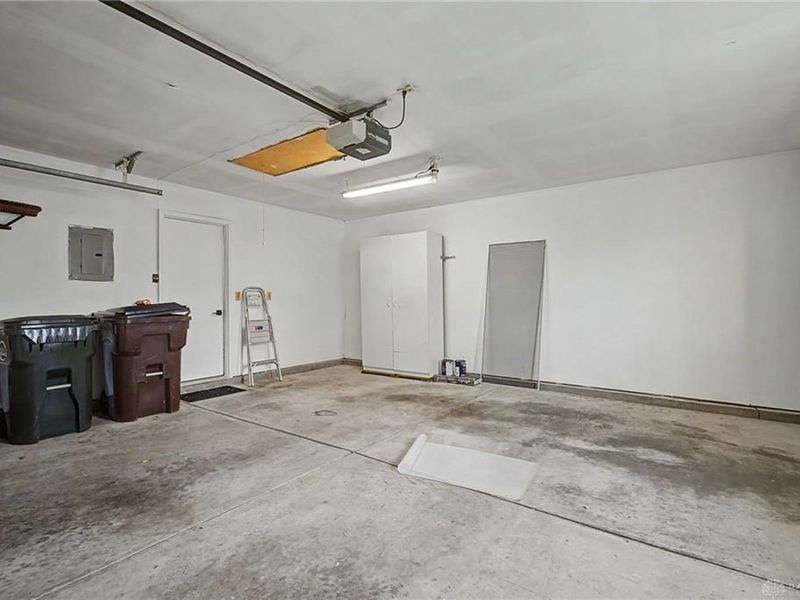 1487 Eagle Highlands Drive, Fairborn, OH 45324 Photo 32